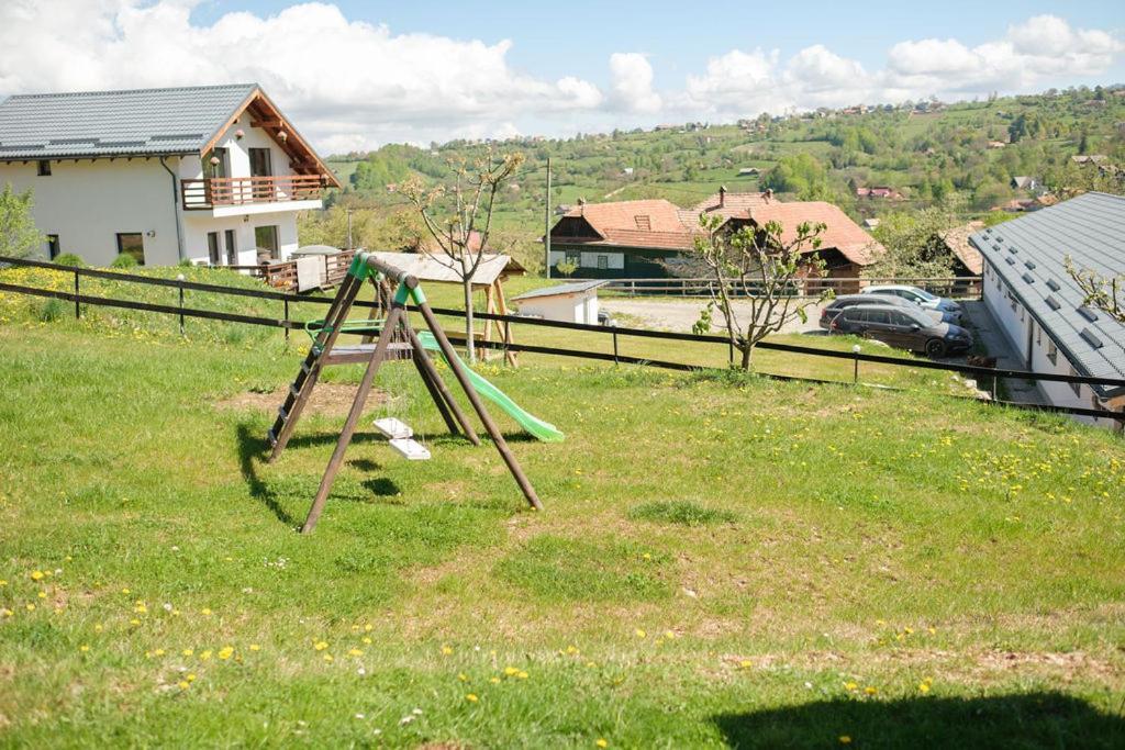 Pensiunea La Maison Μπραν Εξωτερικό φωτογραφία